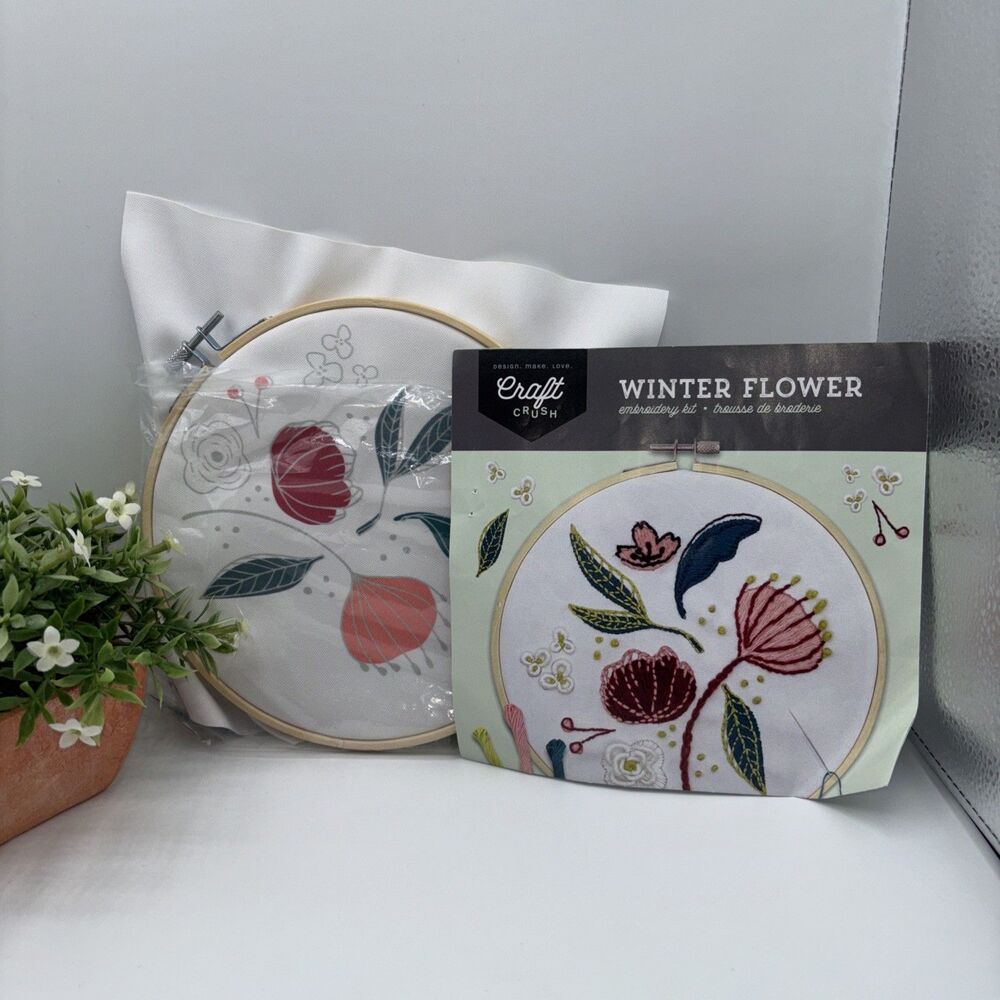 Craft Crush Winter Flower Embroidery Kit w/ Hoop 7" Round New Open package
